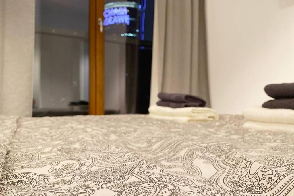 Exclusive 2Br! Apartment Near City Center +Netflix Warsawa Bagian luar foto