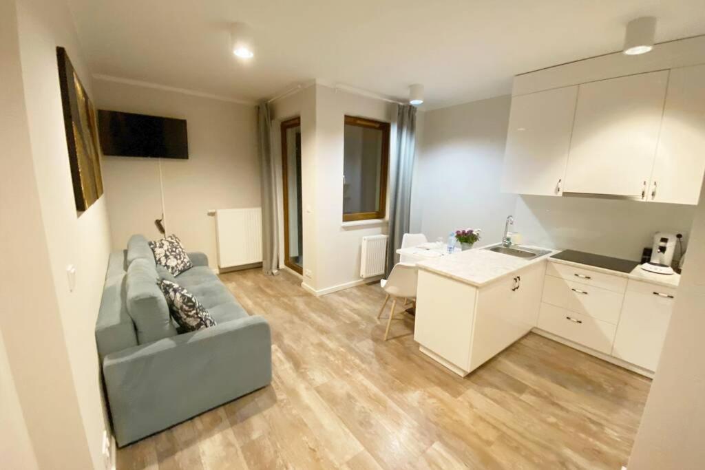 Exclusive 2Br! Apartment Near City Center +Netflix Warsawa Bagian luar foto