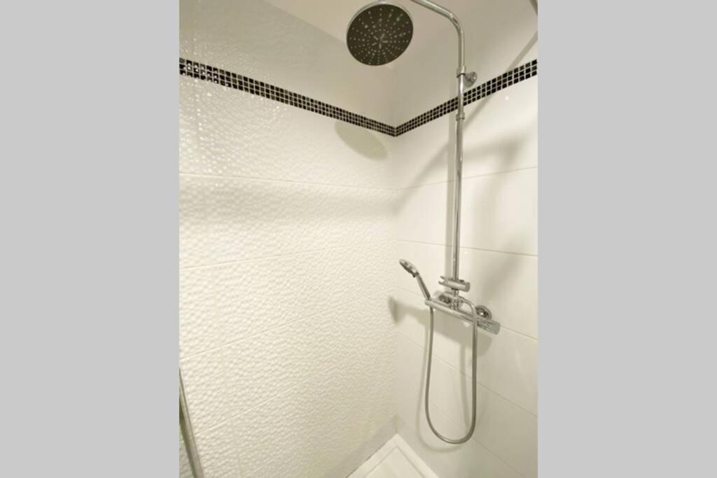 Exclusive 2Br! Apartment Near City Center +Netflix Warsawa Bagian luar foto